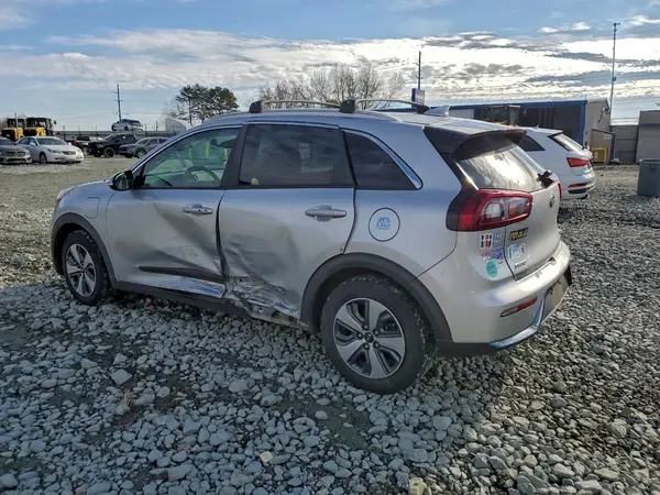 KNDCD3LD4K5337648 2019 KIA NIRO - Image 2