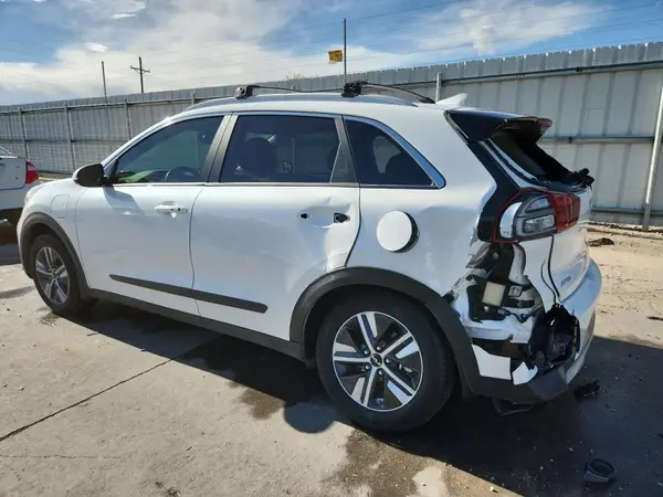 KNDCD3LD4N5511576 2022 KIA NIRO - Image 2