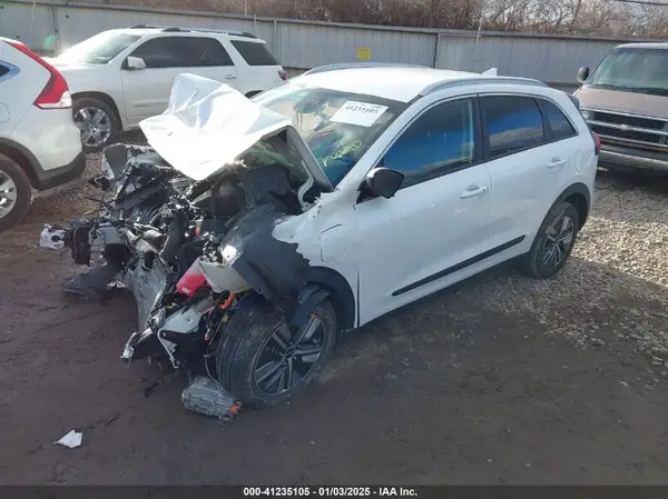 KNDCD3LD4N5530578 2022 KIA NIRO - Image 2