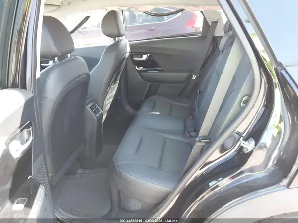 KNDCD3LD5K5289691 2019 KIA NIRO - Image 8