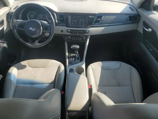 KNDCD3LD5K5354457 2019 KIA NIRO - Image 8