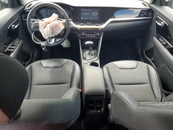 KNDCD3LD5N5489443 2022 KIA NIRO - Image 8