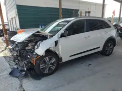 KNDCD3LD5N5517497 2022 KIA NIRO