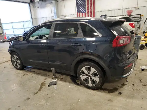 KNDCD3LD6K5334797 2019 KIA NIRO - Image 2