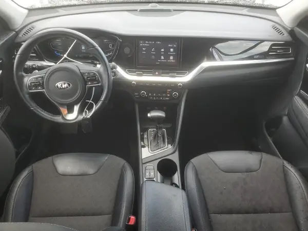 KNDCD3LD6L5388358 2020 KIA NIRO - Image 8