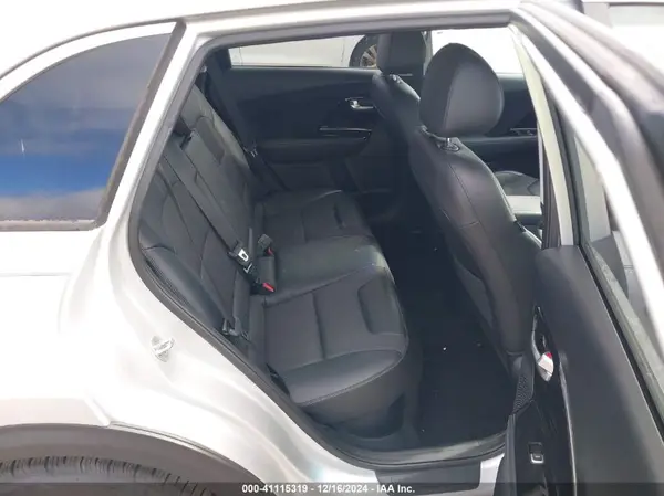 KNDCD3LD7K5236670 2019 KIA NIRO - Image 8