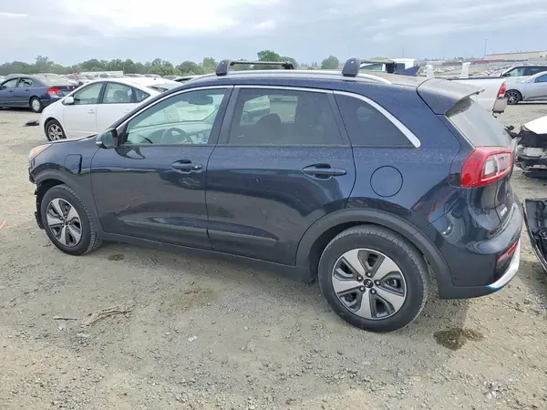 KNDCD3LD7K5304935 2019 KIA NIRO - Image 2