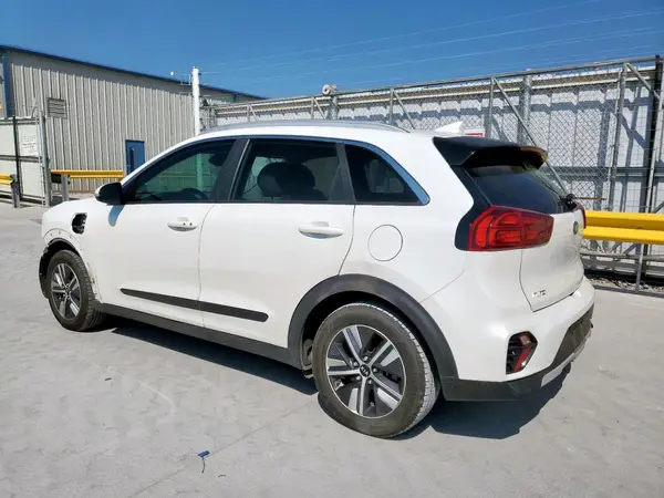KNDCD3LD7L5391317 2020 KIA NIRO - Image 2