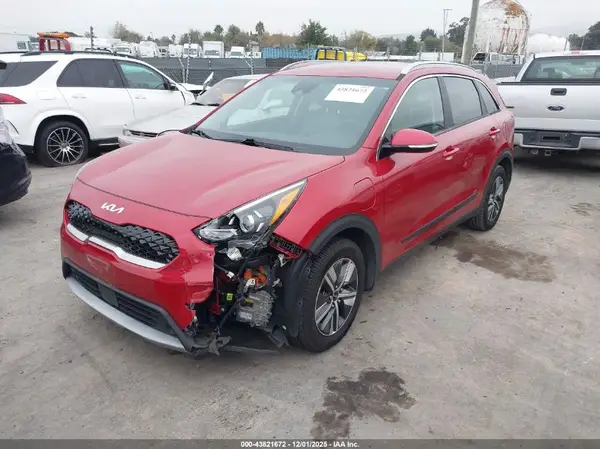 KNDCD3LD7N5511216 2022 KIA NIRO - Image 2