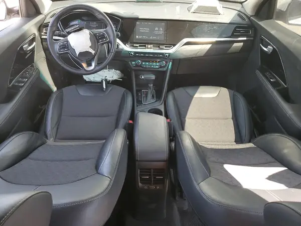 KNDCD3LD7N5540716 2022 KIA NIRO - Image 8