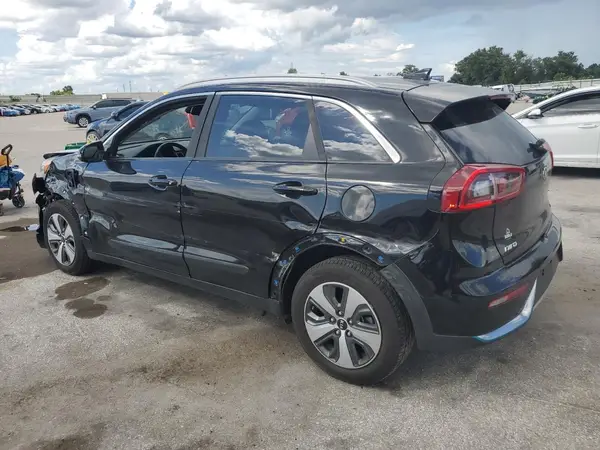 KNDCD3LD8J5133689 2018 KIA NIRO - Image 2