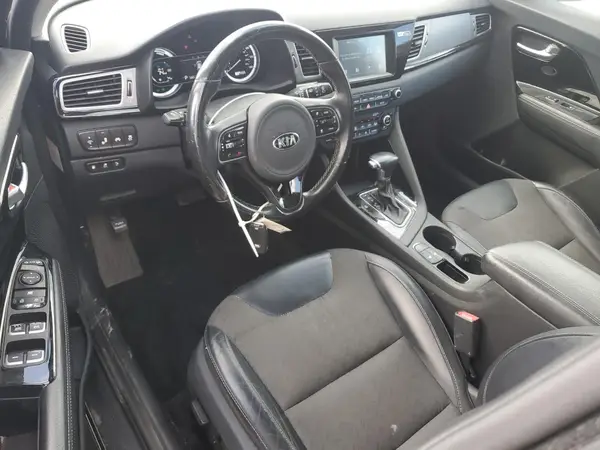 KNDCD3LD8J5133689 2018 KIA NIRO - Image 8