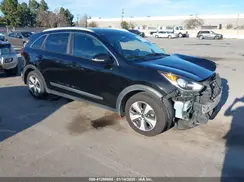 KNDCD3LD8J5180401 2018 KIA NIRO