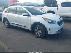 KNDCD3LD8J5206642 2018 KIA NIRO