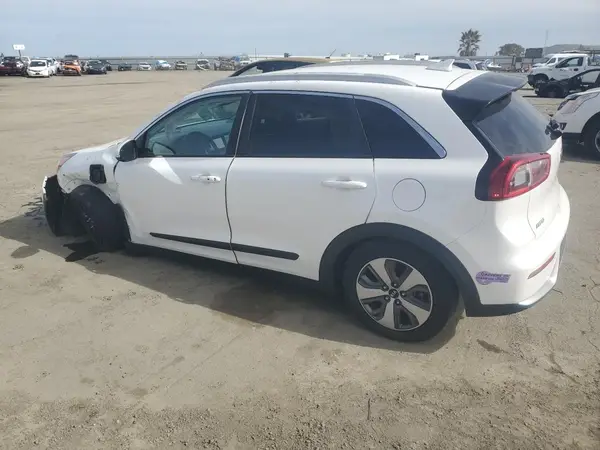 KNDCD3LD8K5217626 2019 KIA NIRO - Image 2