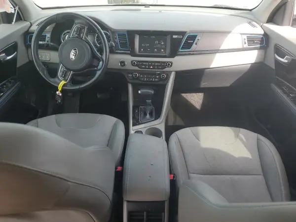 KNDCD3LD8K5217626 2019 KIA NIRO - Image 8