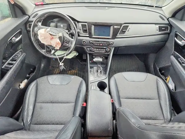 KNDCD3LD8K5290544 2019 KIA NIRO - Image 8