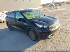 KNDCD3LD8K5338012 2019 KIA NIRO