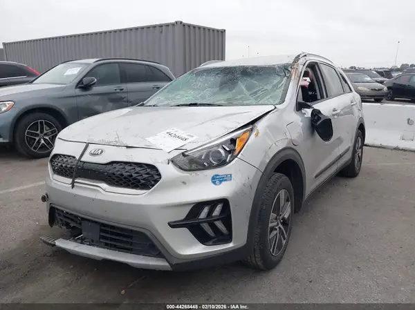 KNDCD3LD8L5404608 2020 KIA NIRO - Image 2