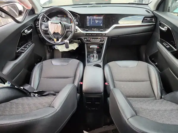 KNDCD3LD8N5545956 2022 KIA NIRO - Image 8