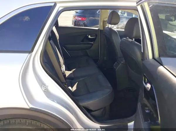 KNDCD3LD9L5399788 2020 KIA NIRO - Image 8
