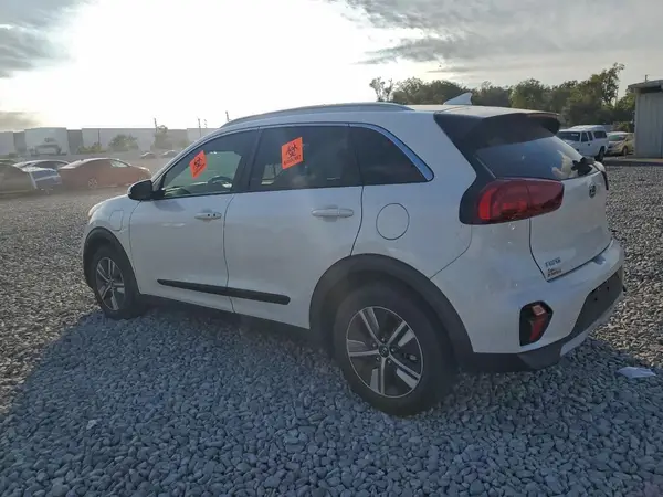 KNDCD3LD9M5477102 2021 KIA NIRO - Image 2
