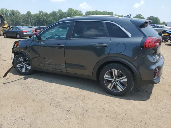 KNDCD3LD9N5527725 2022 KIA NIRO - Image 2