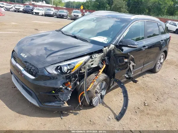 KNDCD3LD9N5532374 2022 KIA NIRO - Image 2