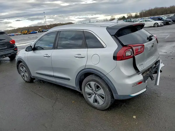 KNDCD3LDXJ5164166 2018 KIA NIRO - Image 2