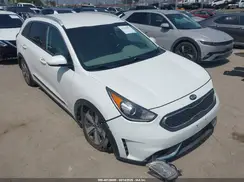 KNDCD3LDXK5217630 2019 KIA NIRO