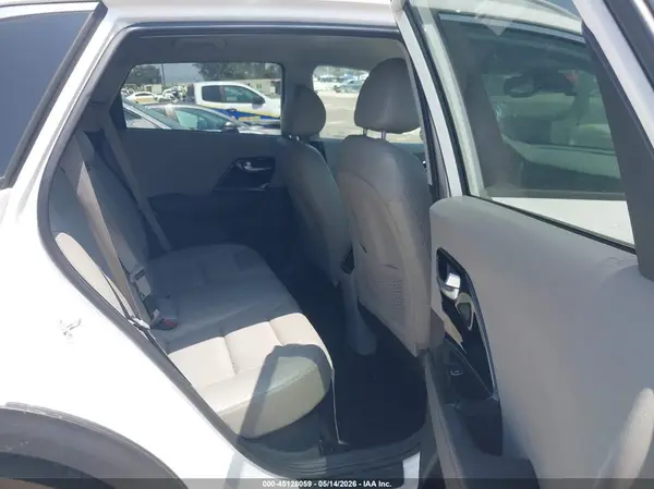 KNDCD3LDXK5217630 2019 KIA NIRO - Image 8