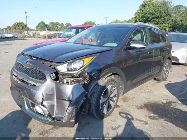 KNDCD3LDXK5294465 2019 KIA NIRO - Image 2