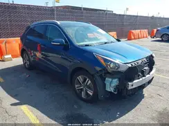KNDCD3LDXL5404643 2020 KIA NIRO