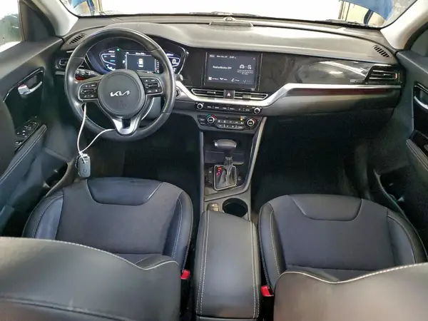 KNDCD3LDXN5495917 2022 KIA NIRO - Image 8