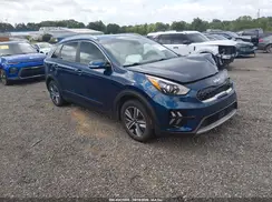 KNDCD3LDXN5532593 2022 KIA NIRO