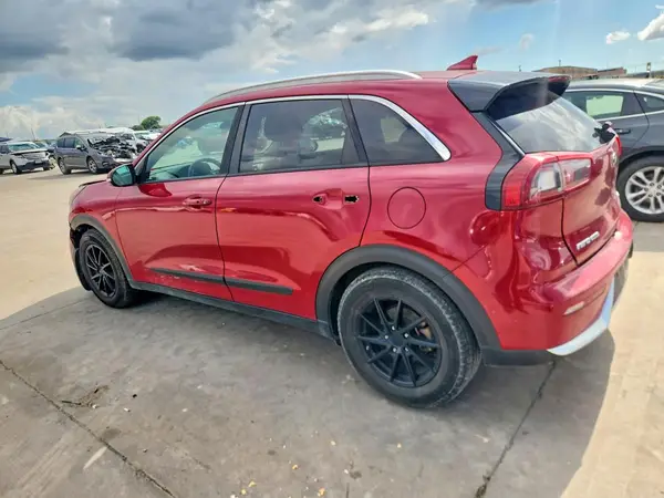 KNDCE3LC0H5029891 2017 KIA NIRO - Image 2