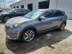 KNDCE3LC0H5049140 2017 KIA NIRO