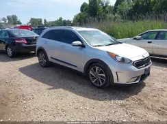 KNDCE3LC0H5059635 2017 KIA NIRO
