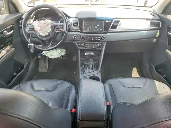 KNDCE3LC0H5066469 2017 KIA NIRO - Image 8