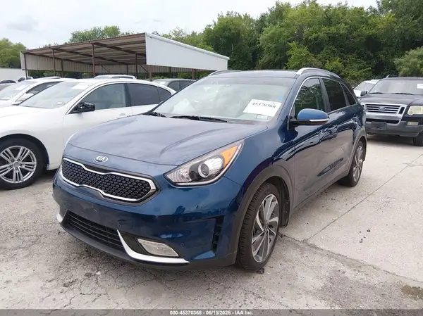 KNDCE3LC0H5067525 2017 KIA NIRO - Image 2