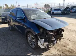 KNDCE3LC0H5095504 2017 KIA NIRO