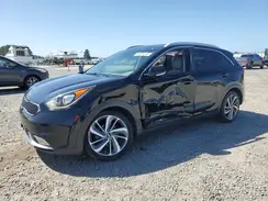 KNDCE3LC0J5109861 2018 KIA NIRO