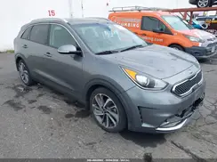 KNDCE3LC0J5142942 2018 KIA NIRO