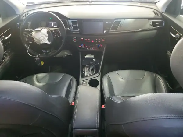 KNDCE3LC0K5230410 2019 KIA NIRO - Image 8