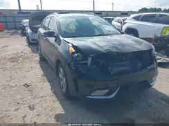 KNDCE3LC0K5306675 2019 KIA NIRO