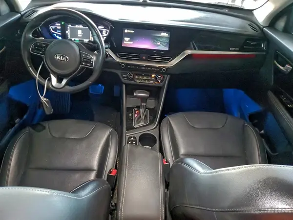 KNDCE3LC0M5465313 2021 KIA NIRO - Image 8