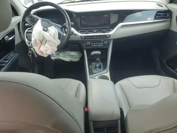 KNDCE3LC0N5489886 2022 KIA NIRO - Image 8