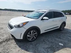 KNDCE3LC1H5045582 2017 KIA NIRO