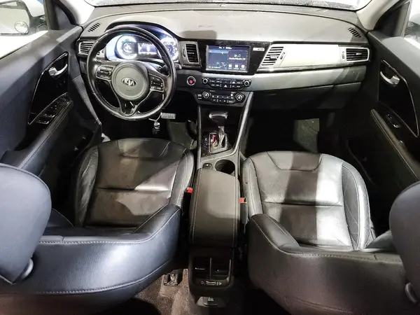KNDCE3LC1H5048479 2017 KIA NIRO - Image 8