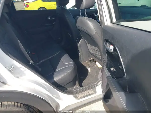 KNDCE3LC1H5050815 2017 KIA NIRO - Image 8